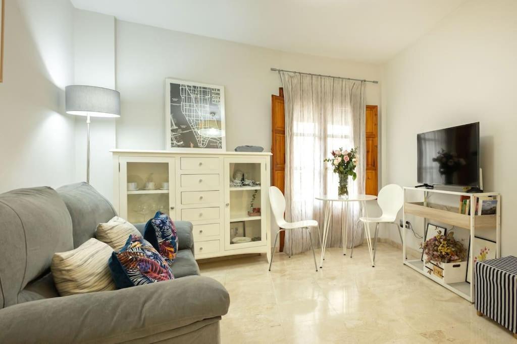 Pajaritos Center Suite By Valcambre 塞维利亚 外观 照片